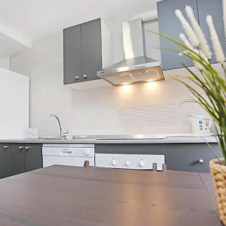 Apartment Holidays2malaga Capulino - Huelin Area & 300 Mts From Beach
